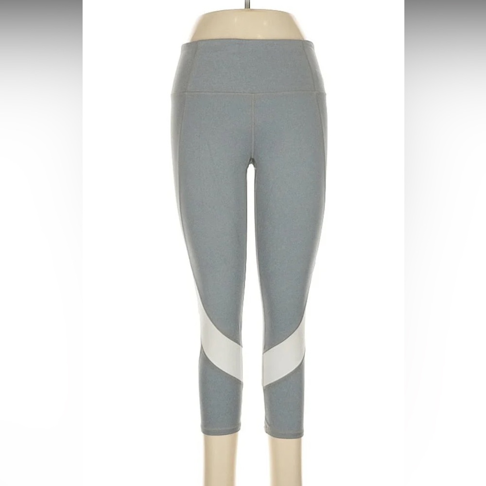 Athleta Gray and White Capri Leggings